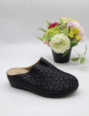 Klapki damskie na płaskim (36-42) 21880-1 BLACK