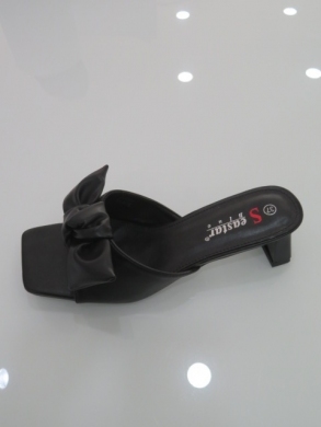 Klapki damskie na obcasie (36-41) T388 BLACK