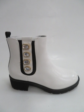 Botki damskie jesienne na płaskim (36-41) 22-218 WHITE