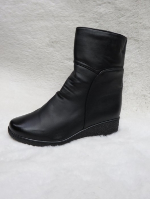 Kozaki damskie ocieplane na płaskim (37-42) W2225 BLACK