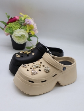 Kroksy damskie (35-40) 56250 MIX