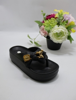 Basenówki damskie (36-41) 18352-1 BLACK