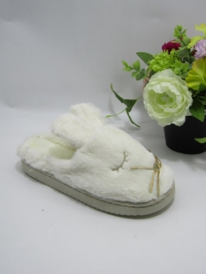 Kapcie damskie ocieplane (36-41) TS-801 WHITE