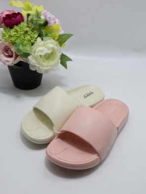 Basenówki damskie (36-41) G02 MIX