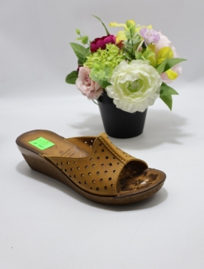 Klapki damskie na koturnie (36-41) 1606K