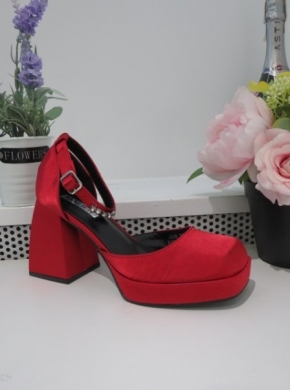 Sandały damskie na obcasie (36-41) J010 RED