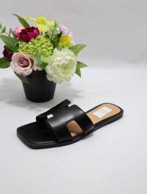 Klapki damskie na płaskim (36-41) 9165 BLACK