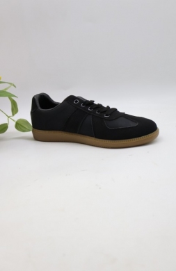 Halówki młodzieżowe (36-41) 81215-1 BLACK