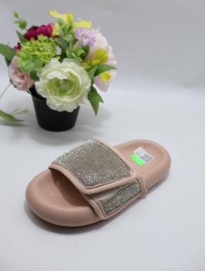 Basenówki damskie (36-41) PT-314 PINK