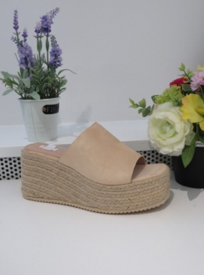 Klapki damskie na koturnie (36-41) AM05 BEIGE