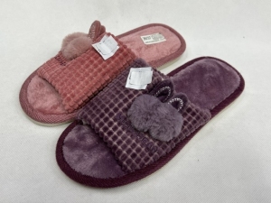Kapcie damskie (36-41) 2021-12 MIX