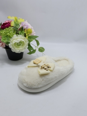 Kapcie damskie ocieplane (36-41) SP52-2 WHITE