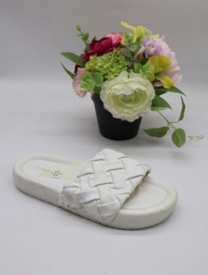 Klapki damskie na płaskim (36-41) TC1472 WHITE