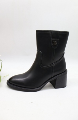 Botki damskie ocieplane na obcasie (36-41) D-90 BLACK