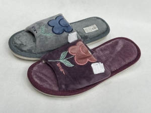 Kapcie damskie (36-41) 2021-7 MIX
