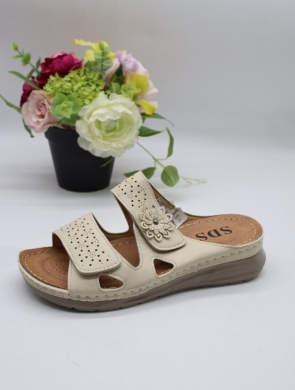 Klapki damskie na płaskim (36-41) 188 CREAM