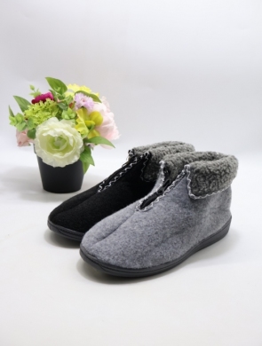 Kapcie damskie ocieplane (37-42) Y08-1 MIX