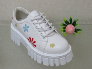 Półbuty damskie na płaskim (36-41) C21-82710 WHITE