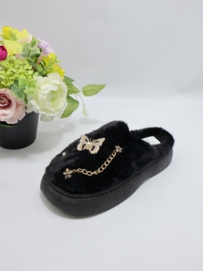 Kapcie damskie ocieplane (36-41) YL-320 BLACK