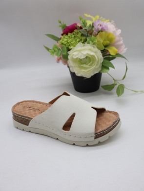 Klapki damskie na płaskim (36-41) Y33 WHITE