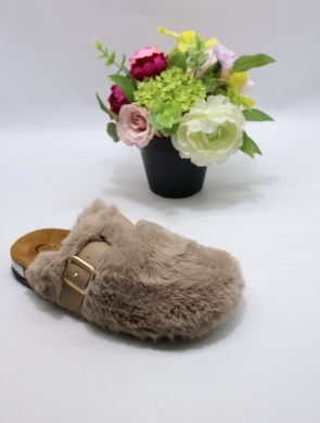 Klapki damskie z futerkiem (36-41) 77-650 KHAKI