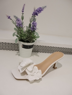 Klapki damskie na obcasie (36-41) H8-1128 WHITE