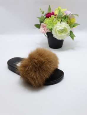Klapki damskie z futerkiem (36-41) 8080 BROWN
