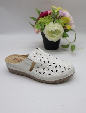 Klapki damskie na koturnie (36-41) 6955-2 WHITE