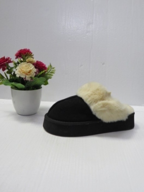 Kapcie damskie ocieplane (36-41) ZH206 BLACK
