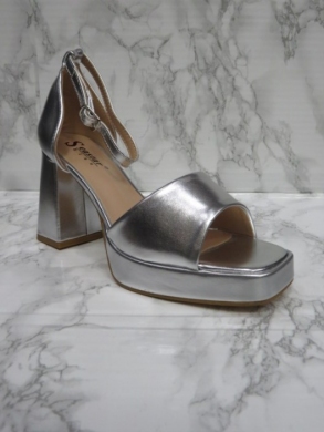 Sandały damskie na obcasie (36-41) KK54 SILVER lakier