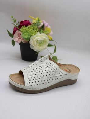Klapki damskie na płaskim (36-41) JH1-6 WHITE