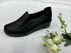 Półbuty damskie na koturnie (36-41) X7201 BLACK