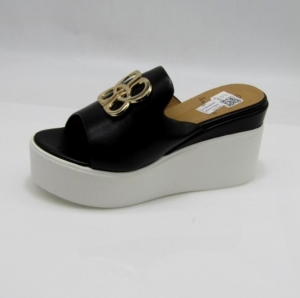 Klapki damskie na koturnie (36-41) CH-001 BLACK