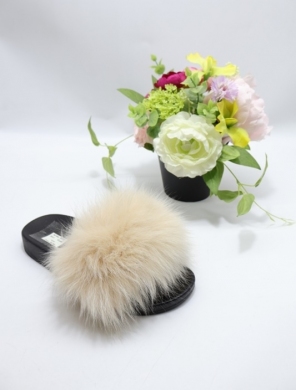 Klapki damskie z futerkiem (36-41) 8080 IVORY