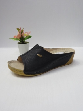 Klapki damskie na koturnie (36-41) C9901-1 BLACK