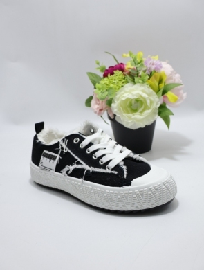 Trampki damskie na płaskim (36-41) NB567 BLACK