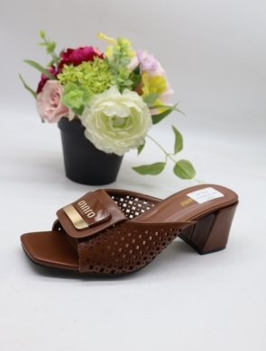Klapki damskie na obcasie (36-41) OK-128 BROWN