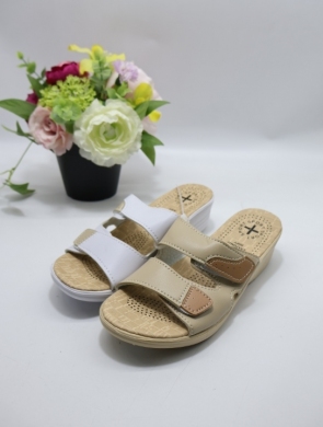 Kapcie damskie (36-41) 2954 MIX