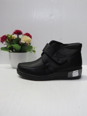 Botki damskie ocieplane na płaskim (39-43) DW33-5 BLACK