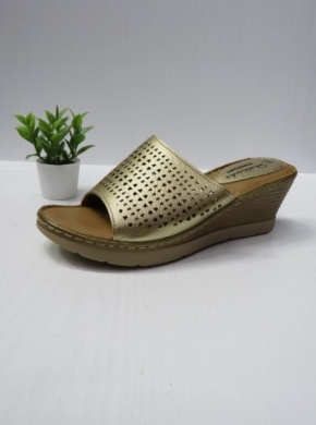 Klapki damskie na koturnie (36-40) 4010 GOLD
