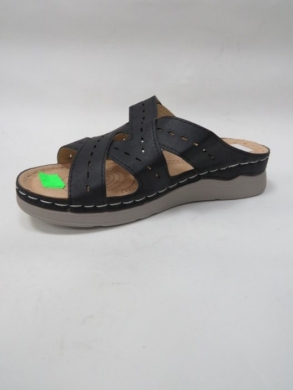Klapki damskie na koturnie (36-41) MO-758 BLACK