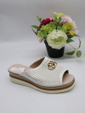 Klapki damskie na płaskim (36-41) 6876 WHITE