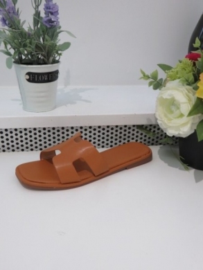 Klapki damskie na płaskim (36-41) B2101 CAMEL