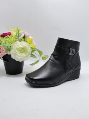 Botki damskie ocieplane na koturnie (37-42) B202 BLACK