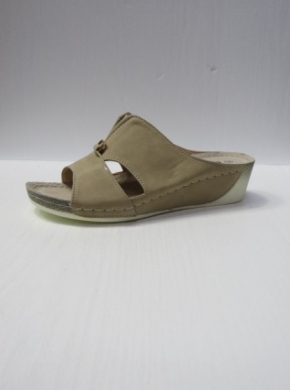 Klapki damskie na koturnie (36-41) J5314-5 BEIGE