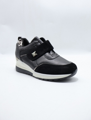 Buty sportowe damskie na koturnie (36-41) J-130 BLACK