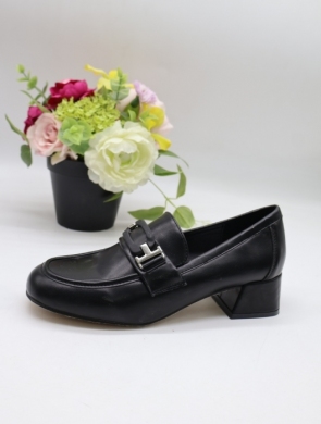 Półbuty damskie na obcasie (36-41) P3000-1
