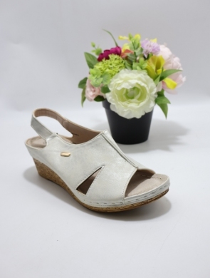 Klapki damskie na koturnie (36-41) C9918-4 WH