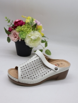 Klapki damskie na koturnie (36-42) 2316-3 WHITE
