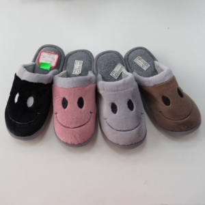 Kapcie damskie ocieplane (36-41) YF-01 MIX